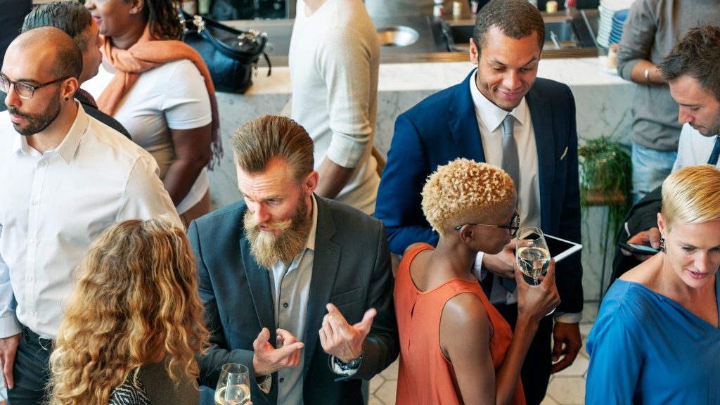 https://www.freepik.com/free-photo/diverse-business-people-dinner-party_13462582.htm#fromView=search&page=1&position=24&uuid=002201a3-6675-4904-bff7-8a0877e3b314&query=networking