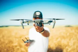https://unsplash.com/photos/shallow-focus-photography-of-quadcopter-72AYEEBJpz4 Photo by David Henrichs on Unsplash