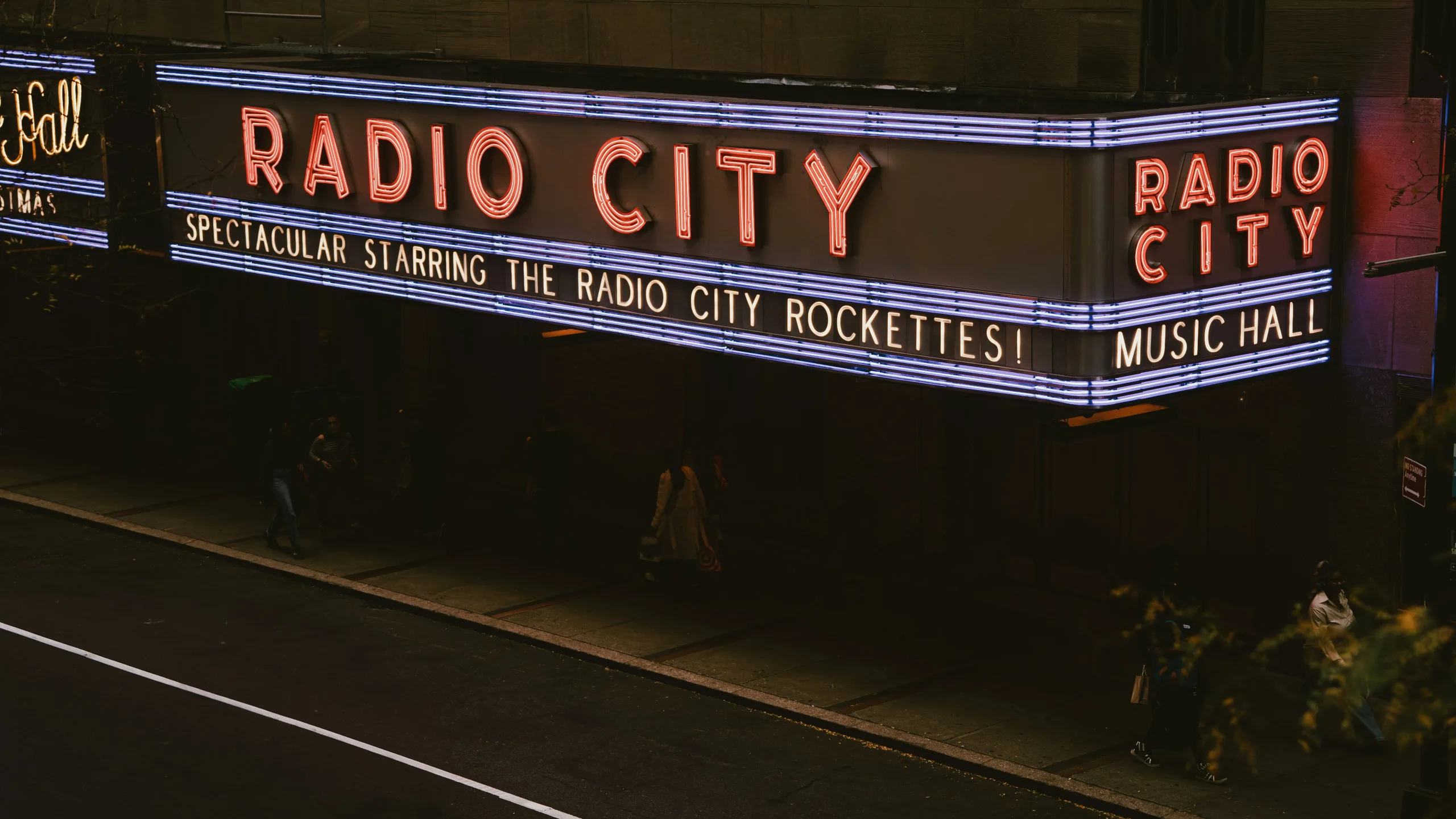 https://unsplash.com/photos/radio-city-music-hall-marquee-at-night-CLP8pnCUWfU Photo by NIR HIMI on Unsplash