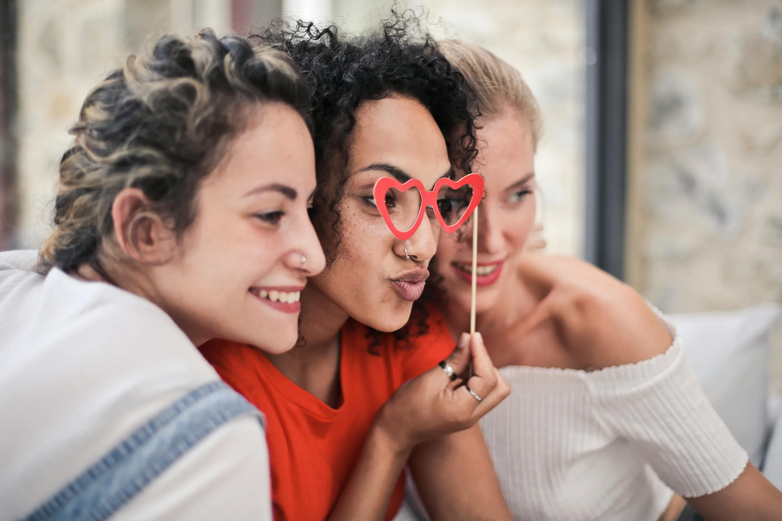 https://www.pexels.com/photo/three-women-posing-for-photo-1524105/ Photo by Adrienn on Pexels