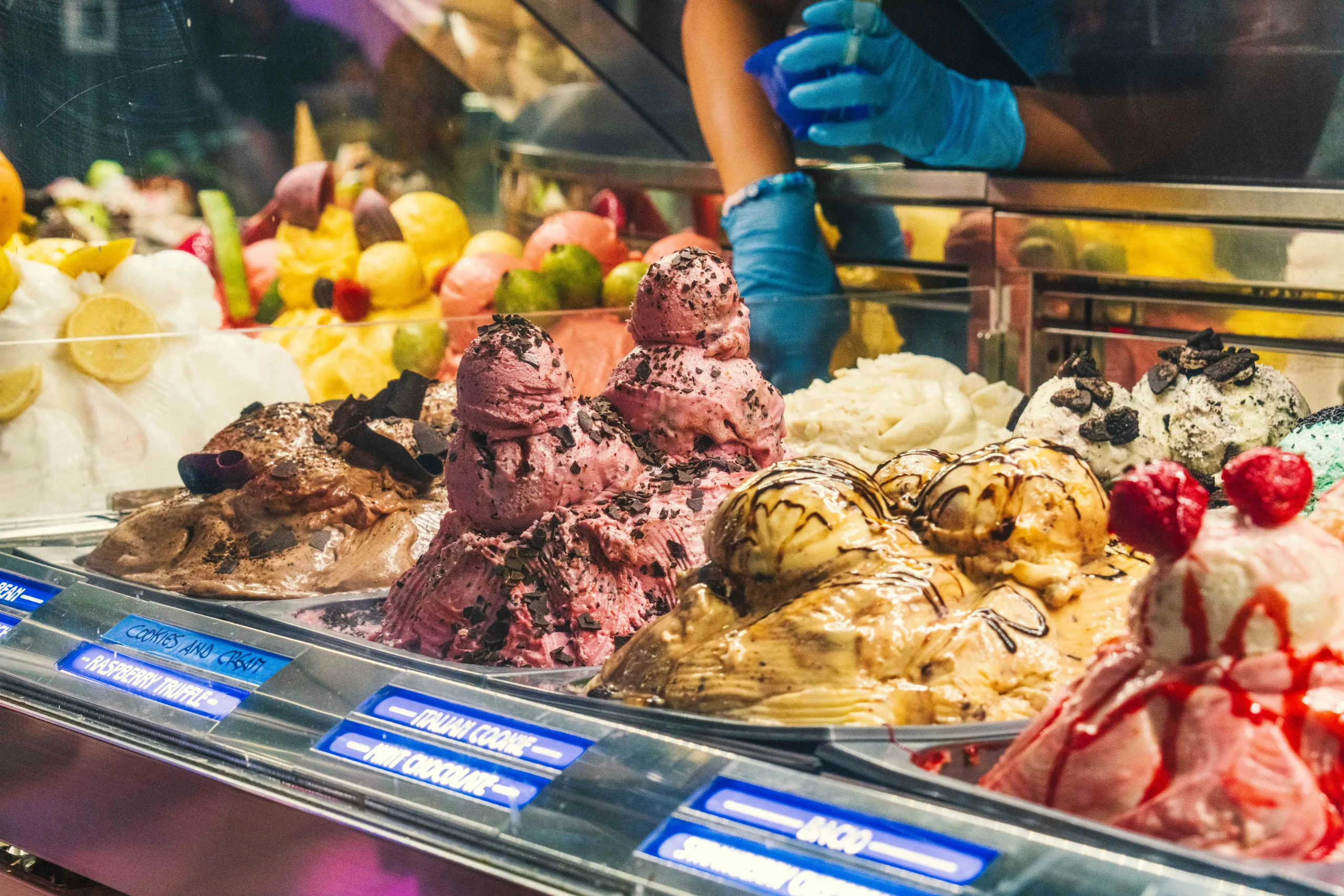 https://www.pexels.com/photo/colorful-gelato-display-in-las-vegas-shop-33431371/ Photo by Abhishek Navlakha on Pexels