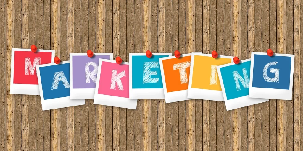 Image by Gerd Altmann from Pixabay https://pixabay.com/photos/marketing-customer-polaroid-center-2483861/ 