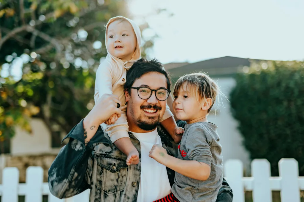 https://unsplash.com/photos/man-in-white-shirt-carrying-girl-in-gray-shirt-Wr3comVZJxU Photo by Nathan Dumlao on Unsplash