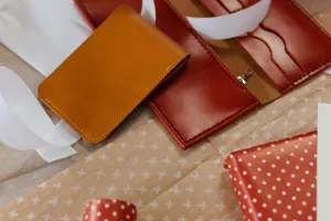 Photo by cottonbro studio: https://www.pexels.com/photo/close-up-photo-of-leather-wallets-6651193/