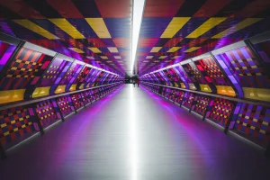 https://www.pexels.com/photo/interior-of-adams-plaza-bridge-canary-wharf-london-england-10260289/