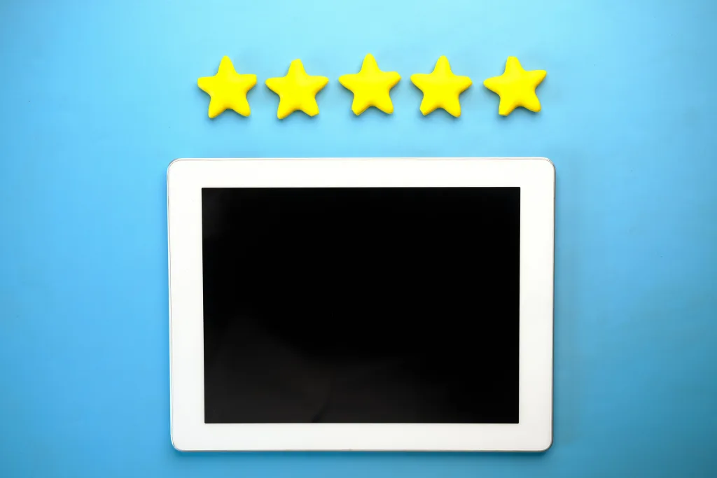 https://www.pexels.com/photo/five-stars-over-blackboard-11894045/